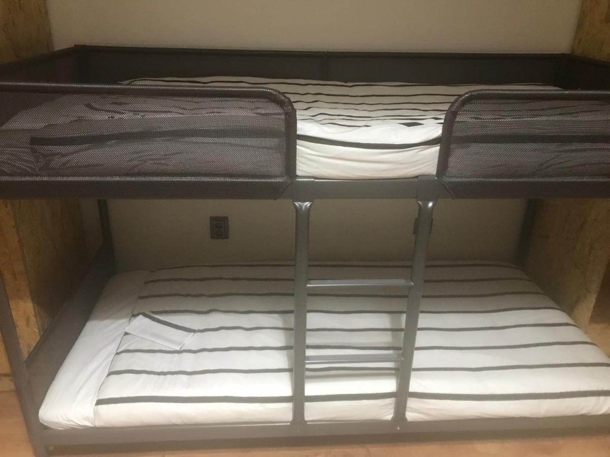 Wood Steel & Glass Hostel Marinha Grande