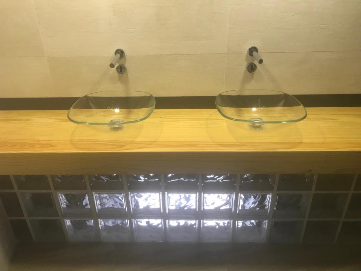 Albergue Wood Steel & Glass